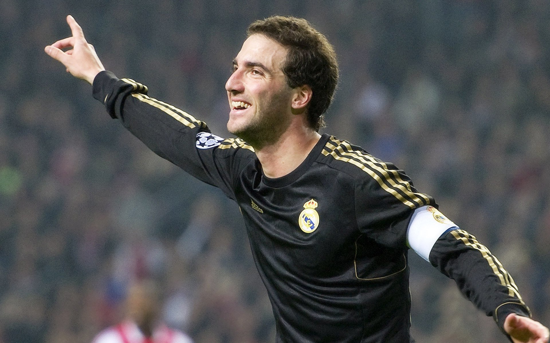 LOL赛季英雄操作精彩瞬间,英雄联盟比赛经典操作