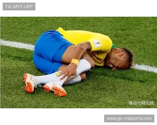 球员最新伤情由官方确认，球员受伤照片